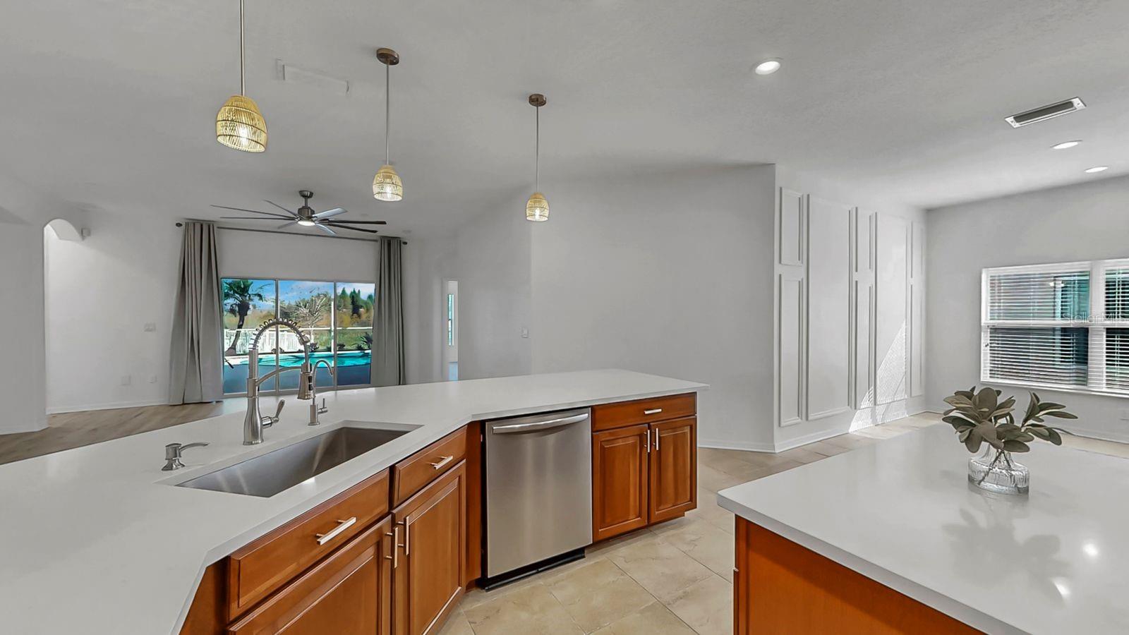 Image 20 of 70 For 302 York Dale Drive