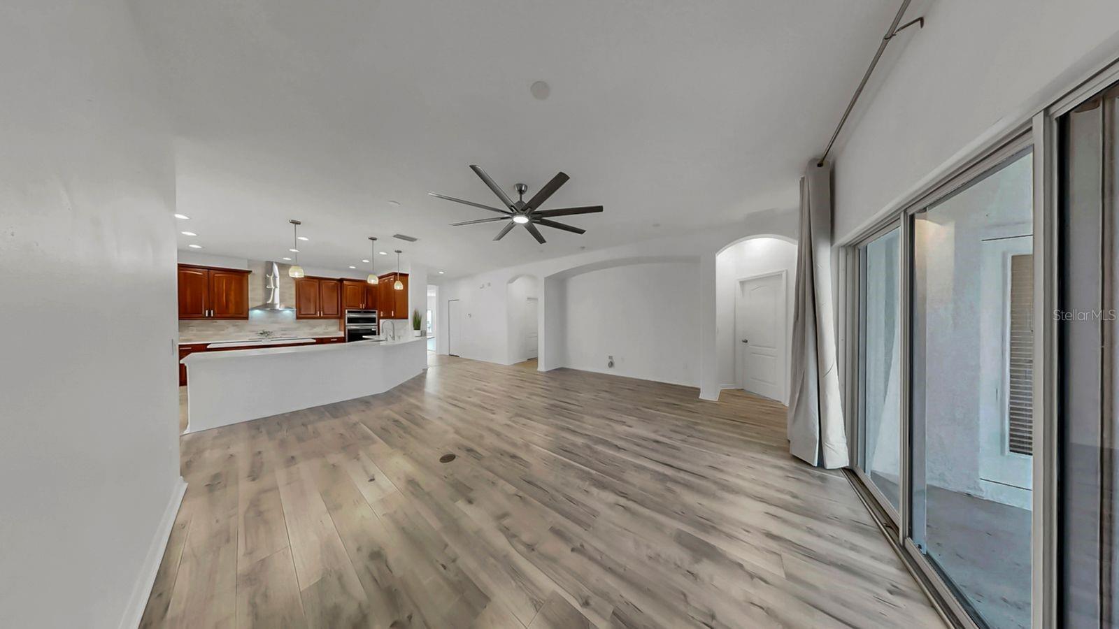 Image 26 of 70 For 302 York Dale Drive