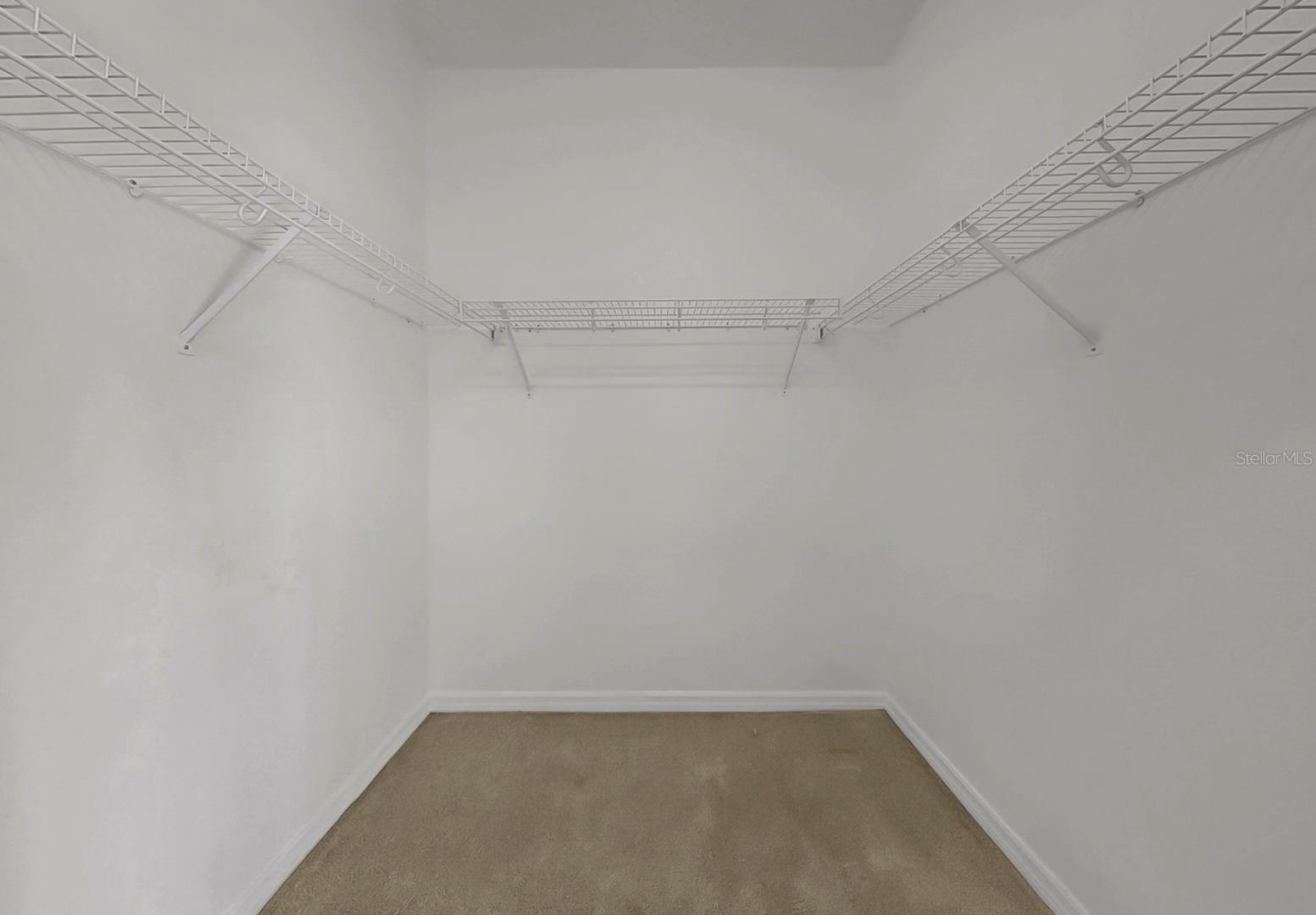 Image 37 of 70 For 302 York Dale Drive