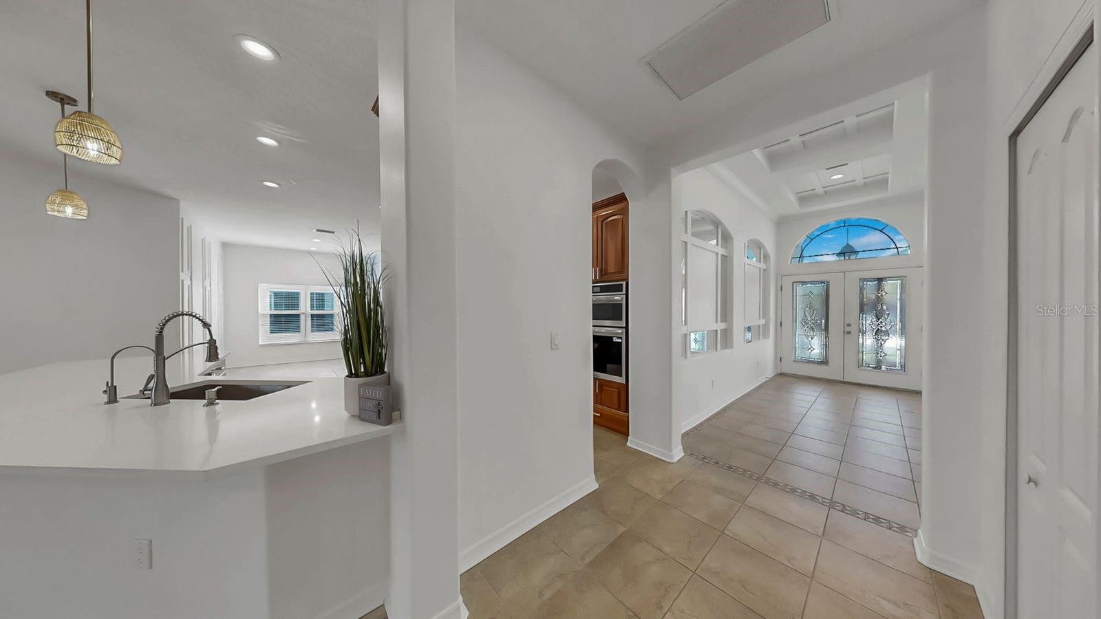 Image 8 of 70 For 302 York Dale Drive