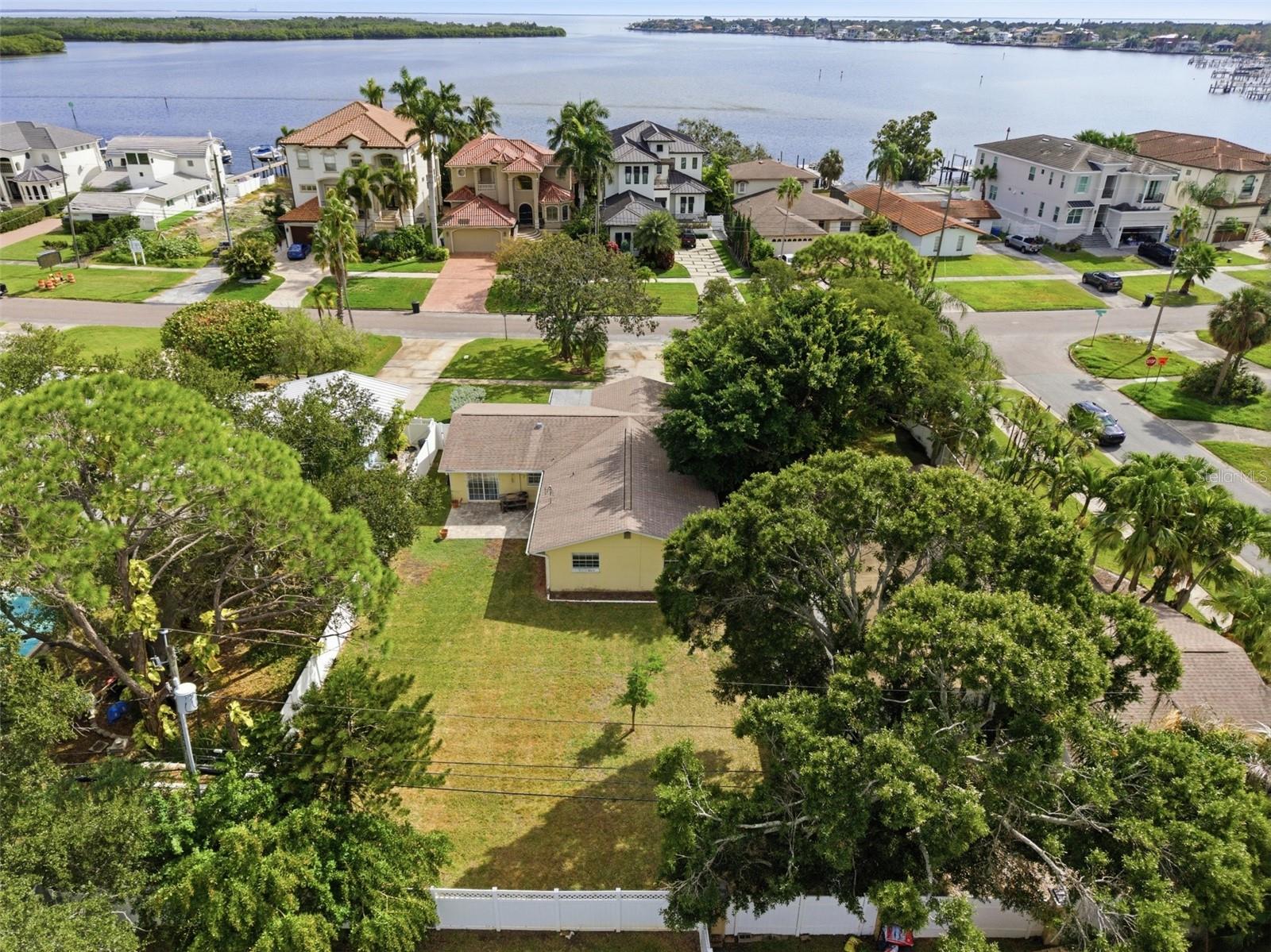 Image 7 of 8 For 6510 Bayou Grande Boulevard Ne