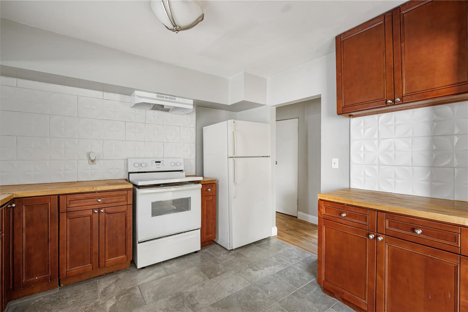 Image 11 of 20 For 2540 11th Avenue S B