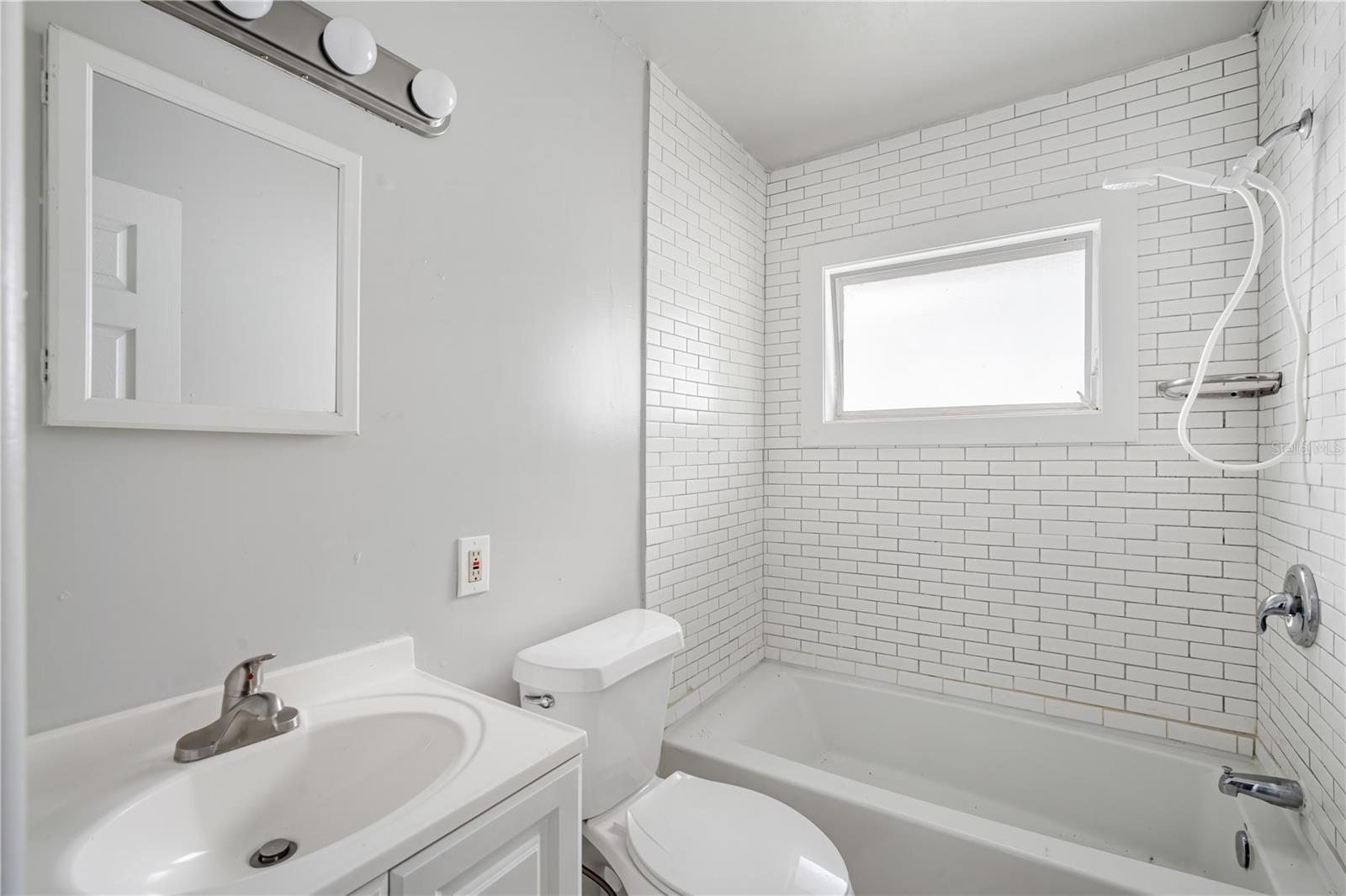 Image 16 of 20 For 2540 11th Avenue S B