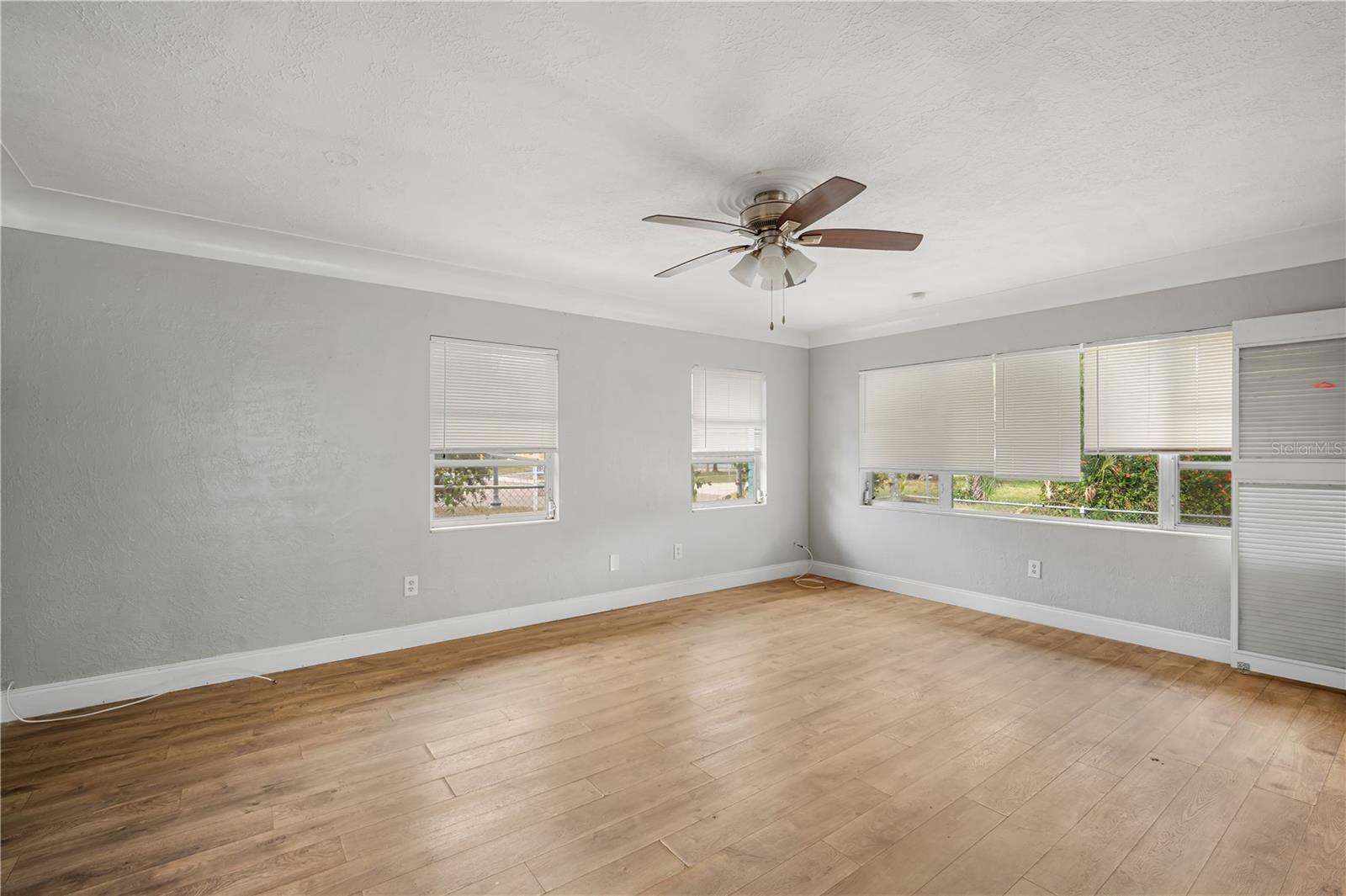 Image 6 of 20 For 2540 11th Avenue S B