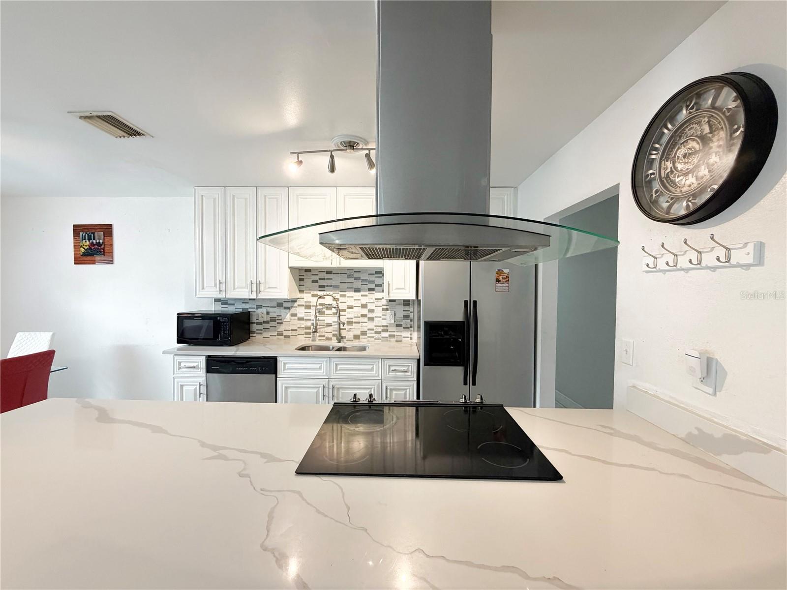 Image 17 of 30 For 6224 Palmview Court