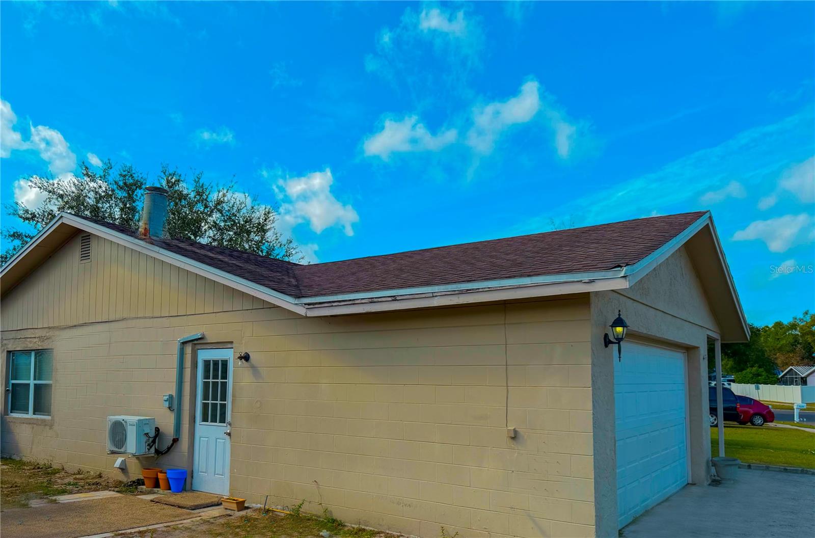 Image 3 of 30 For 6224 Palmview Court