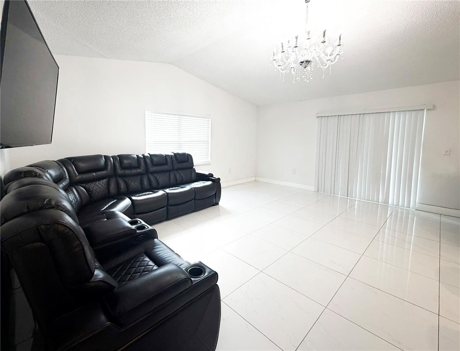 Image 9 of 30 For 6224 Palmview Court