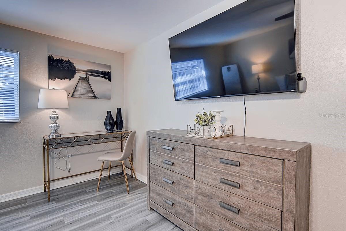 Image 17 of 46 For 1402 33rd Avenue A