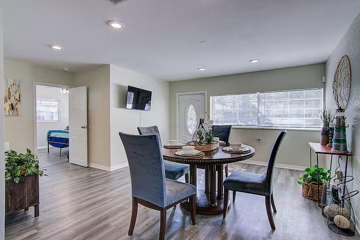 Image 20 of 46 For 1402 33rd Avenue A