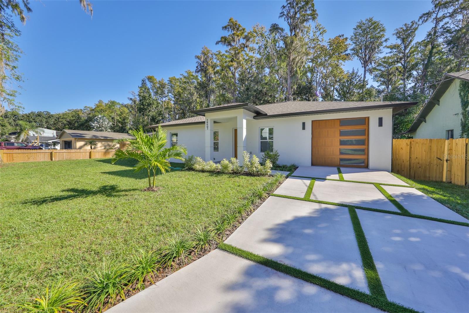 Details for 16407 Lake Byrd Drive, TAMPA, FL 33618