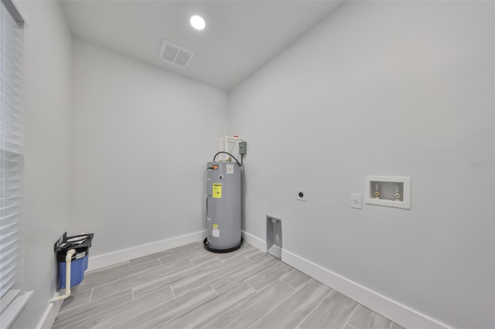 Image 49 of 58 For 16407 Lake Byrd Drive