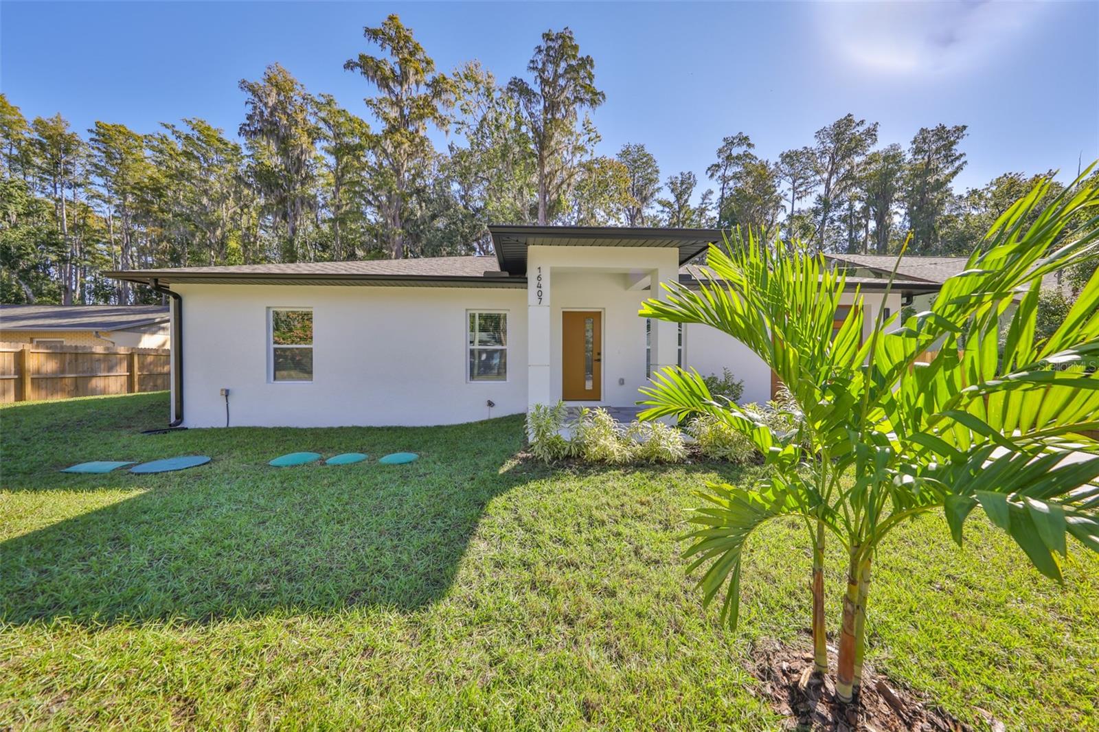 Image 50 of 58 For 16407 Lake Byrd Drive