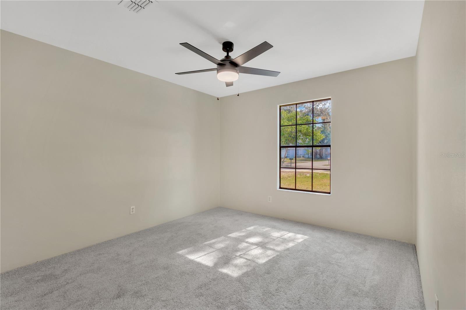 Image 12 of 53 For 526 Emberwood Drive