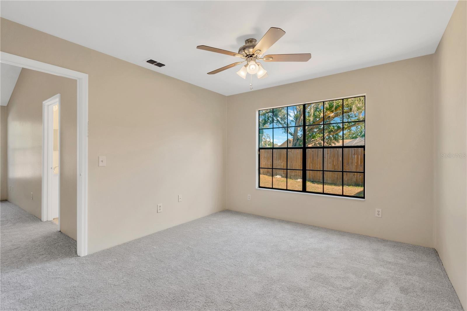 Image 15 of 53 For 526 Emberwood Drive