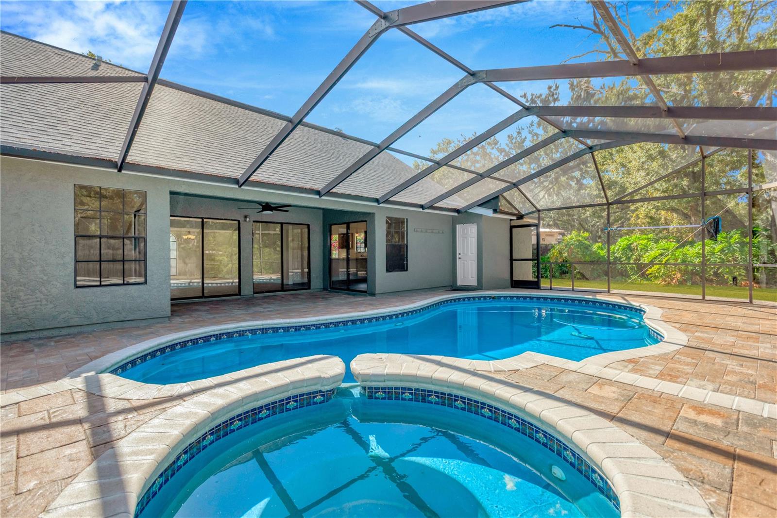 Image 30 of 53 For 526 Emberwood Drive