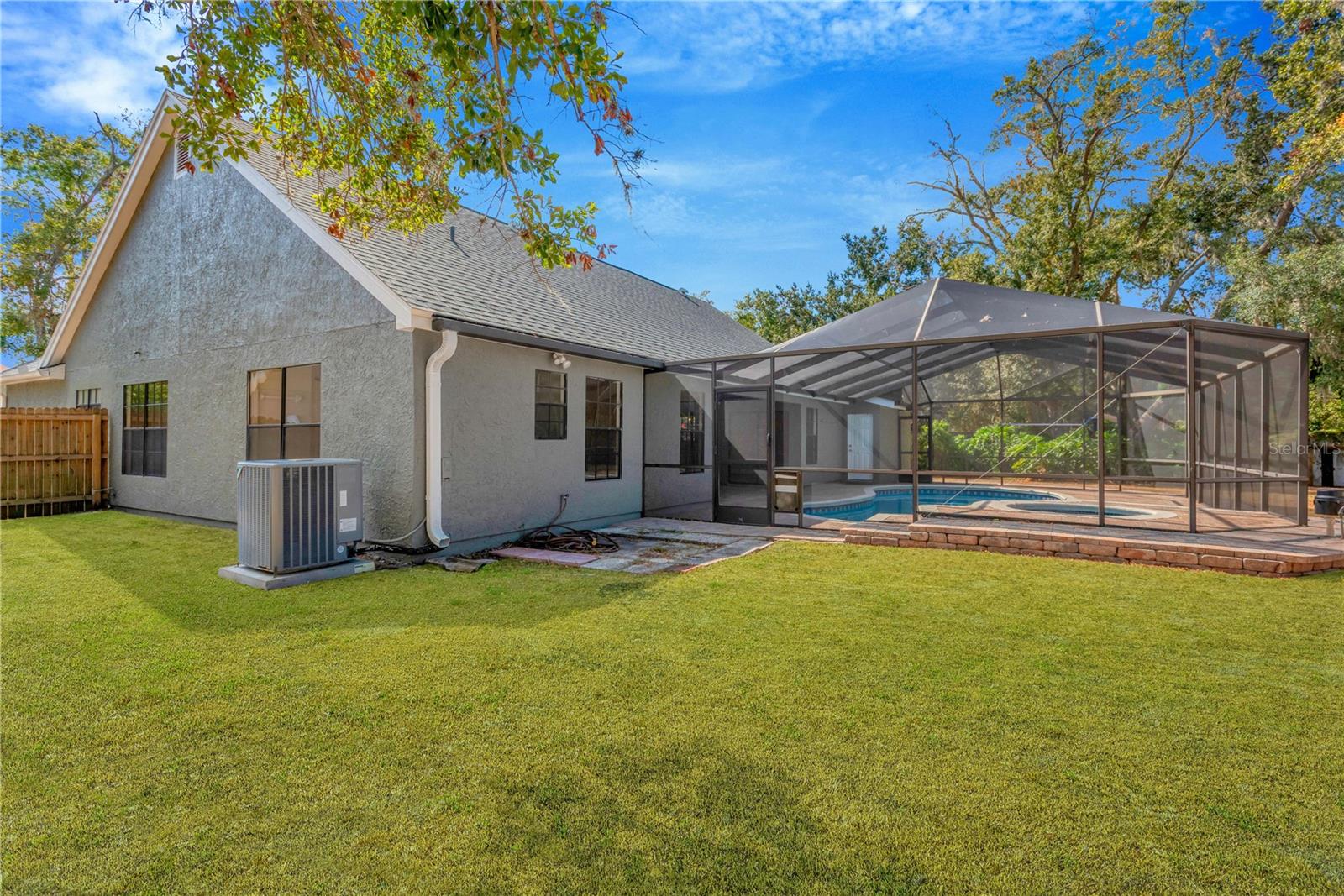 Image 33 of 53 For 526 Emberwood Drive