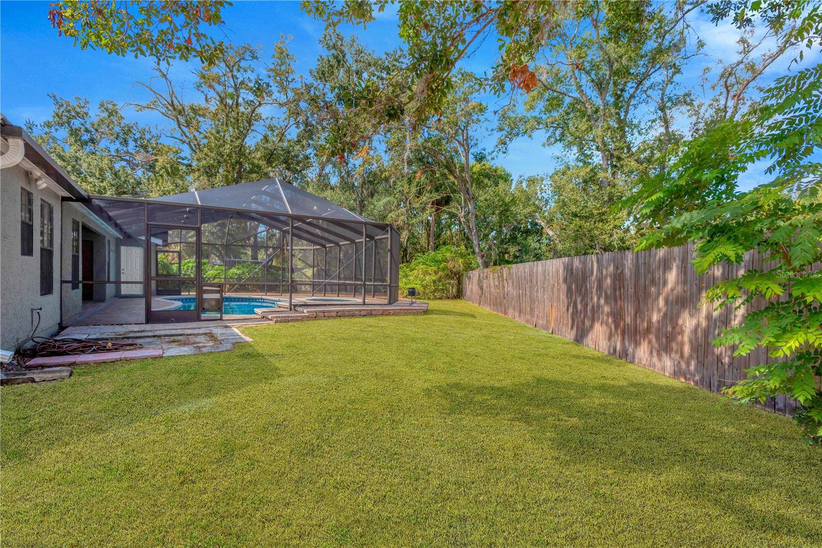 Image 35 of 53 For 526 Emberwood Drive