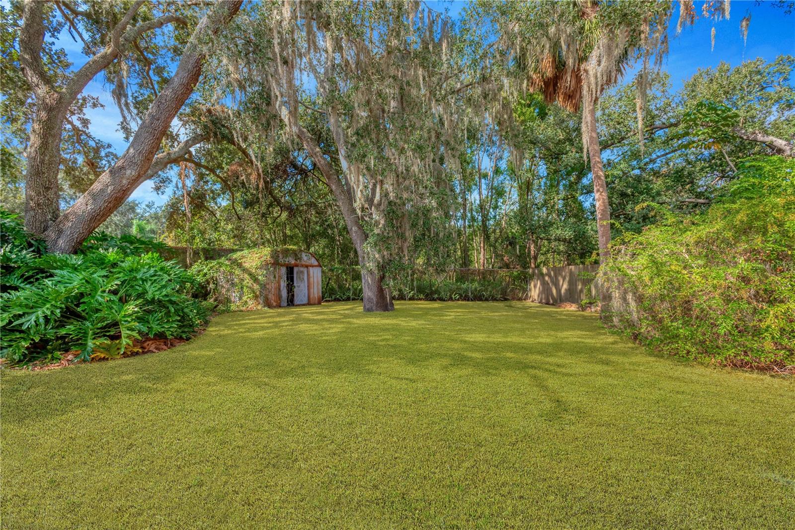 Image 36 of 53 For 526 Emberwood Drive