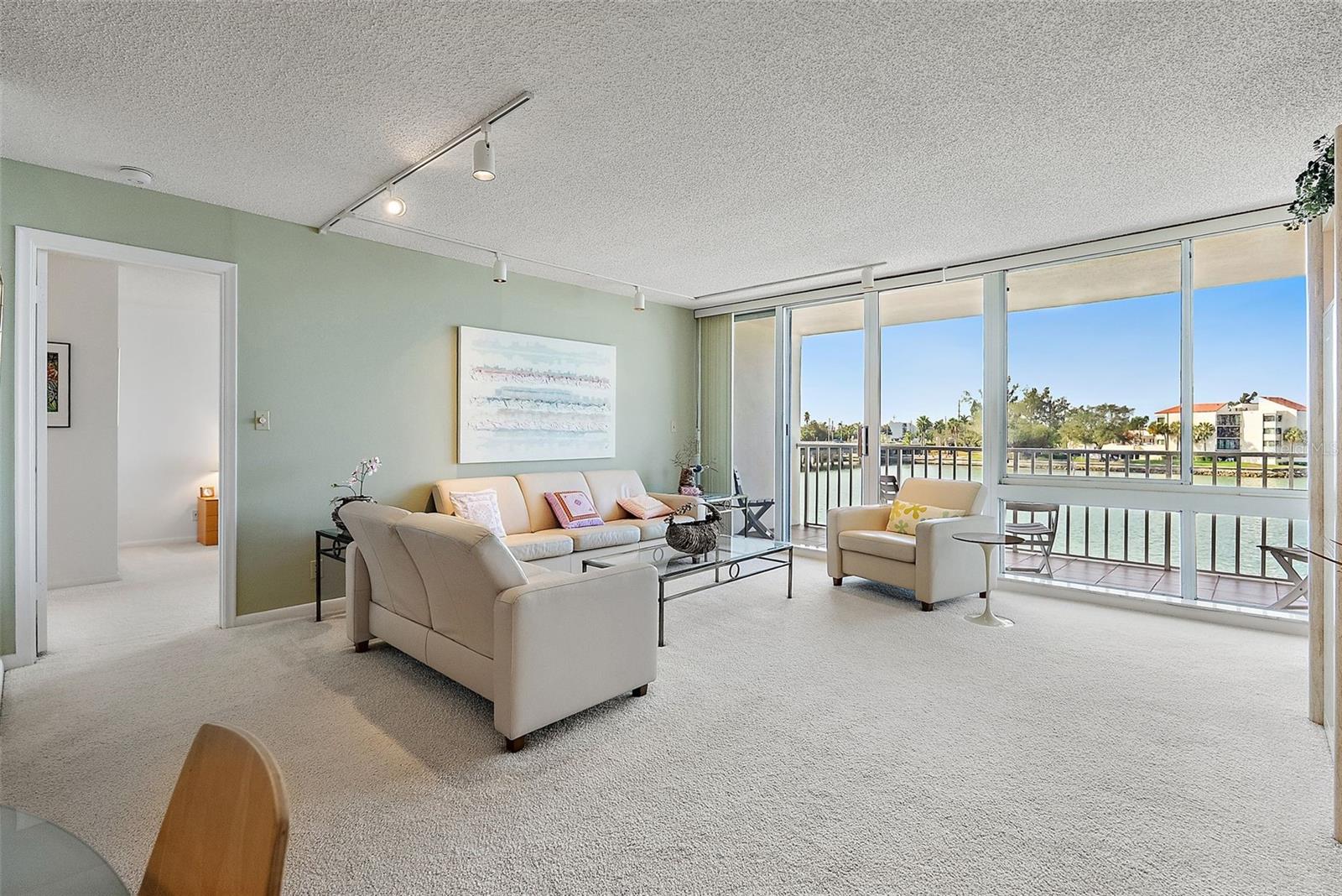 Image 17 of 44 For 5281 Isla Key Boulevard S 207