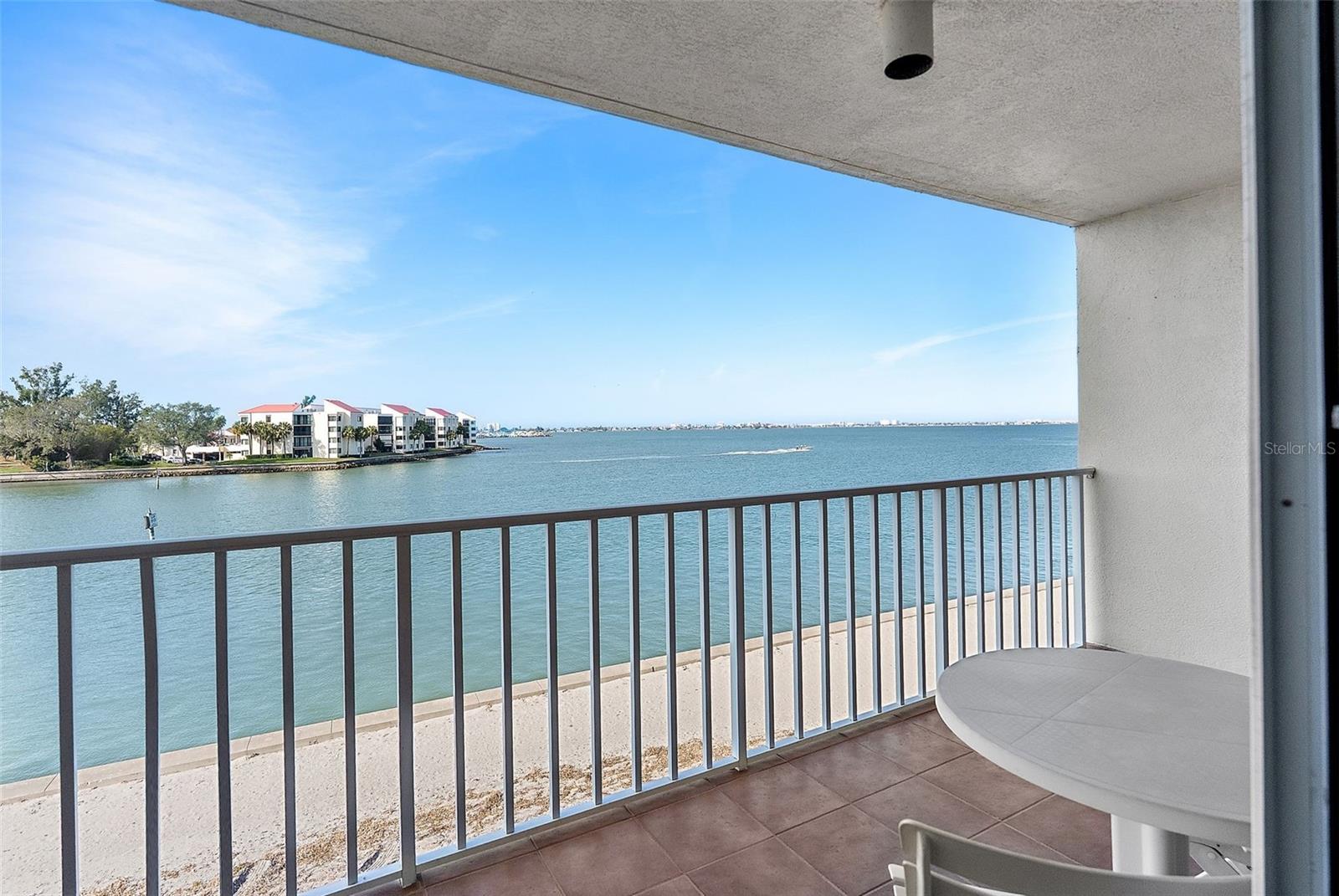 Image 27 of 44 For 5281 Isla Key Boulevard S 207