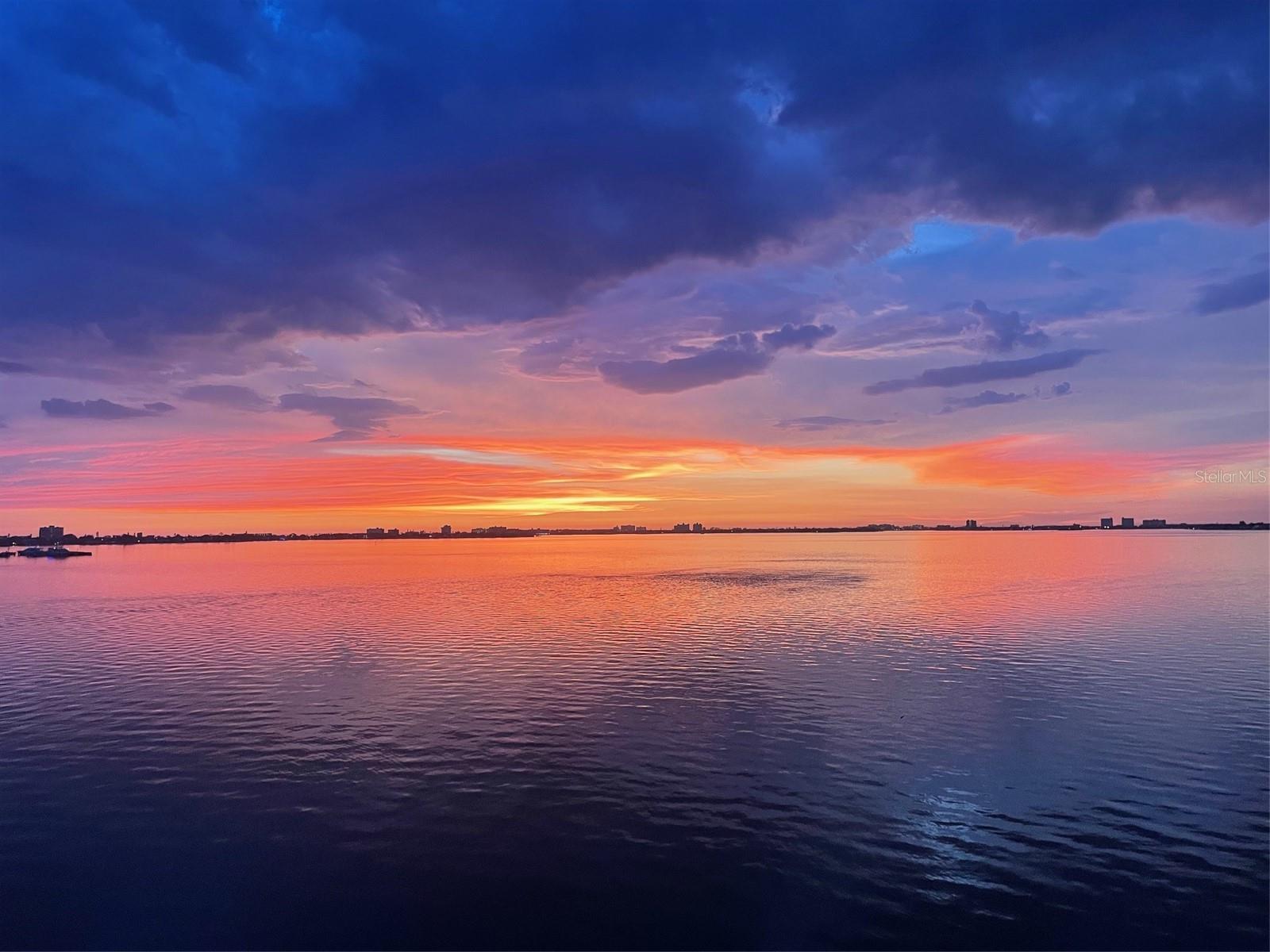 Image 4 of 44 For 5281 Isla Key Boulevard S 207