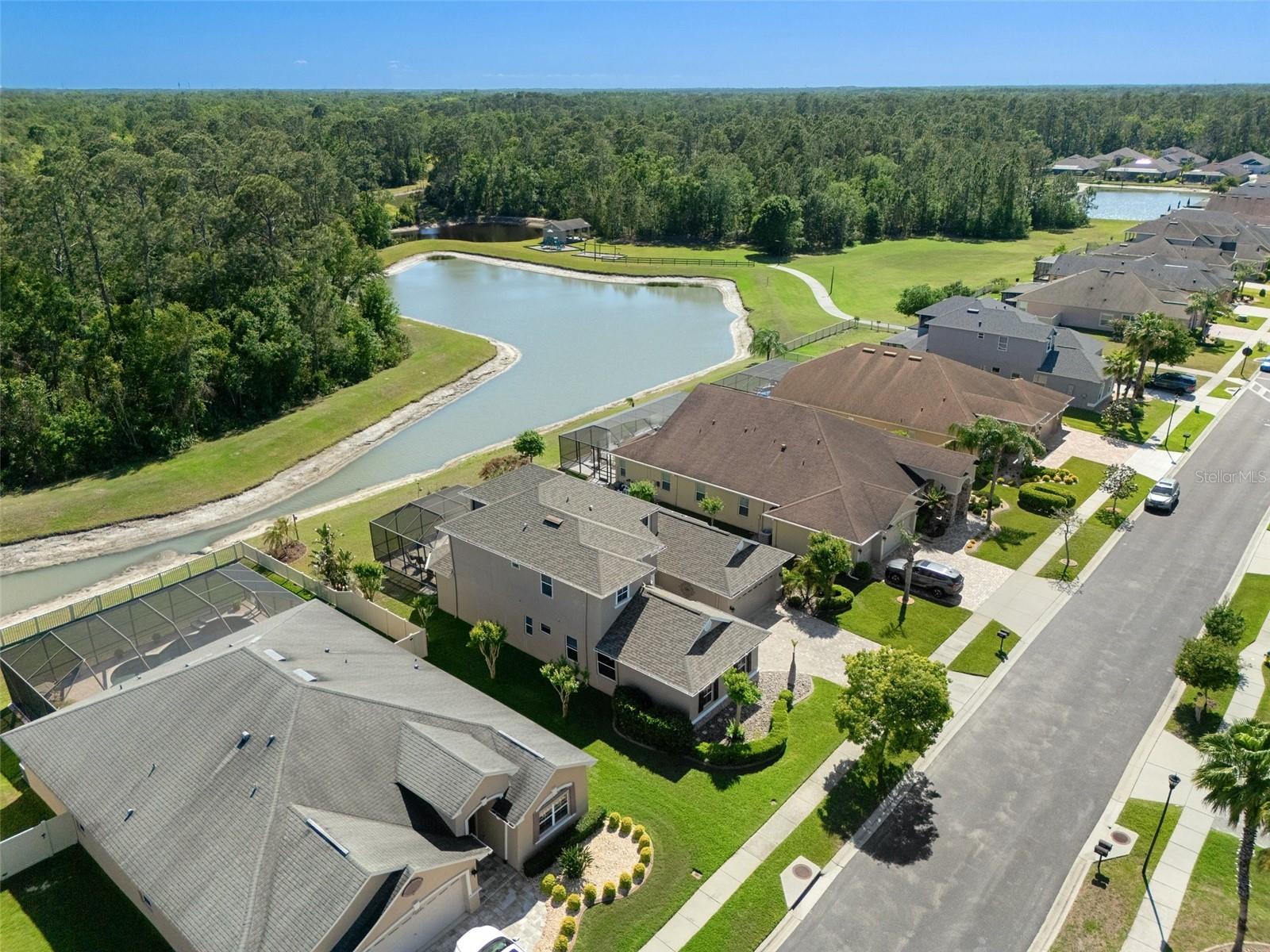 Image 15 of 71 For 27318 Sora Boulevard