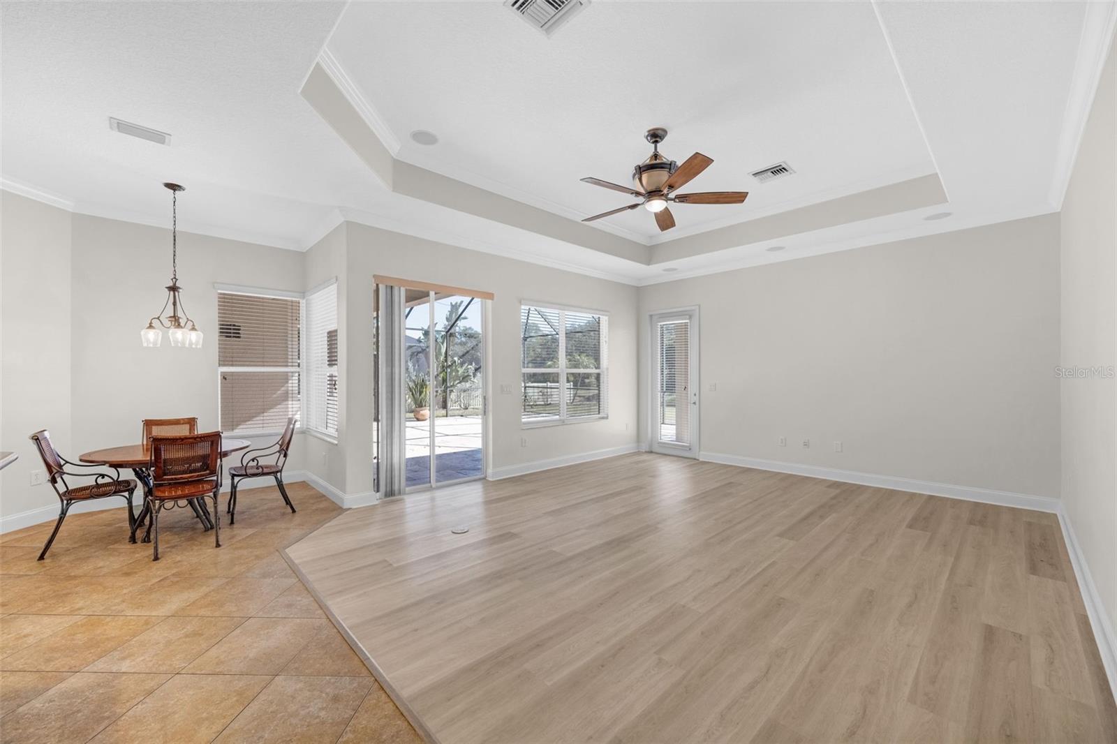 Image 23 of 71 For 27318 Sora Boulevard