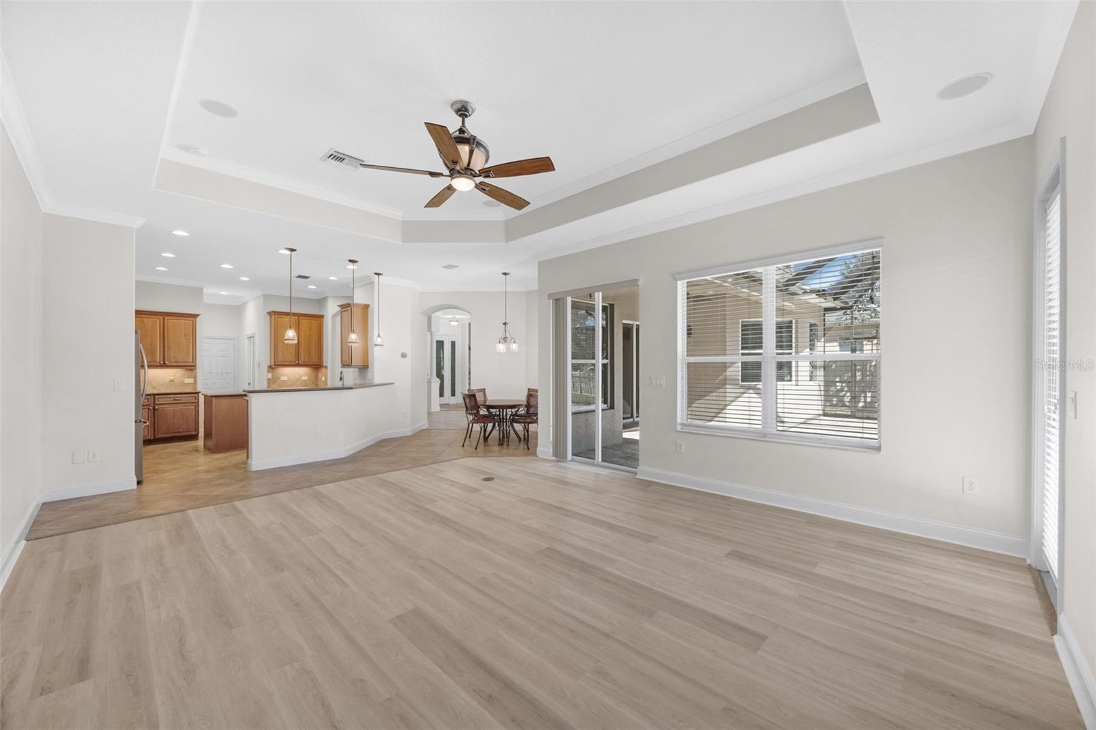 Image 24 of 71 For 27318 Sora Boulevard