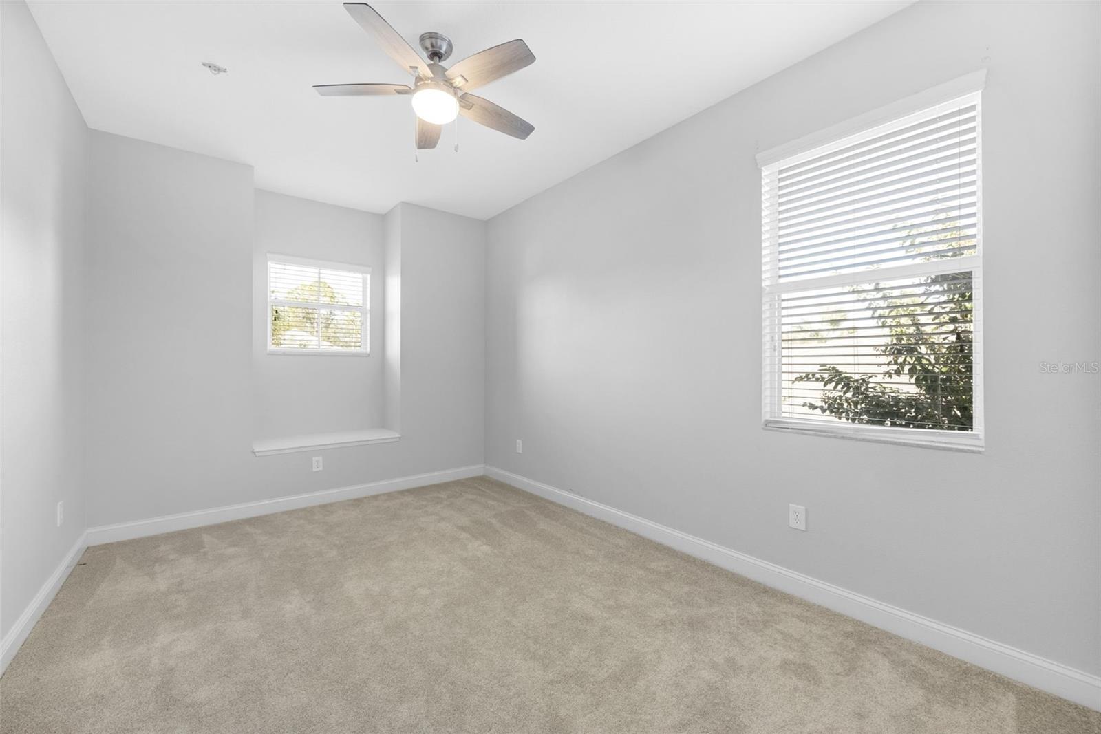 Image 47 of 71 For 27318 Sora Boulevard