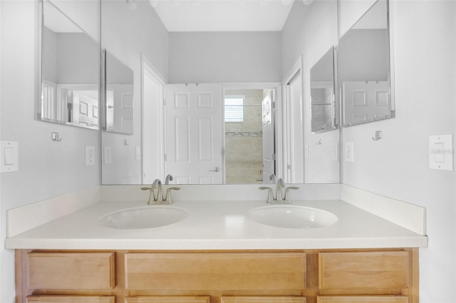 Image 49 of 71 For 27318 Sora Boulevard