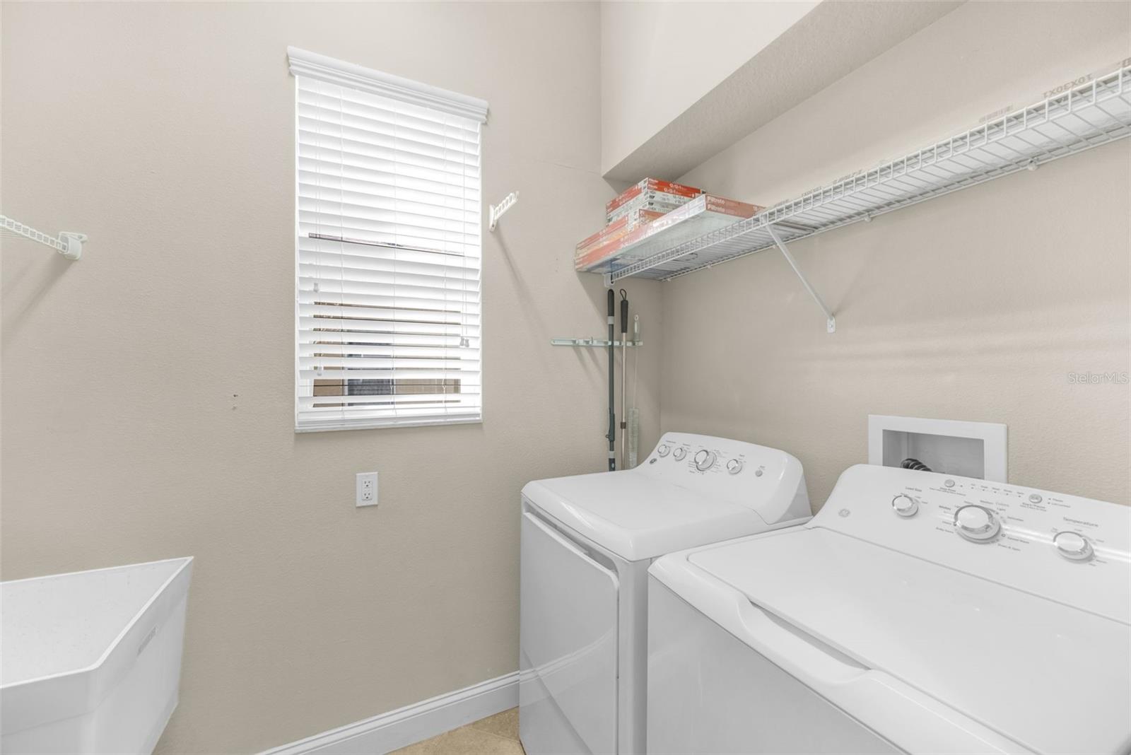 Image 57 of 71 For 27318 Sora Boulevard