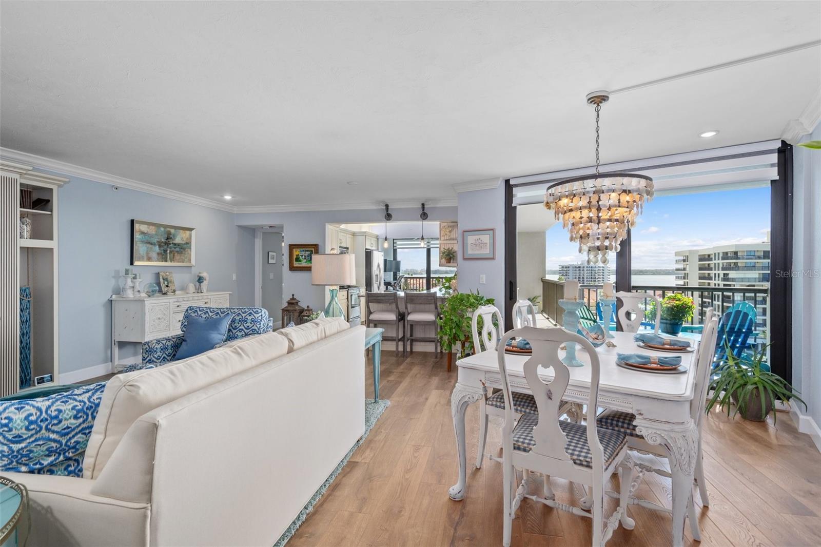 Image 11 of 72 For 1660 Gulf Boulevard 706