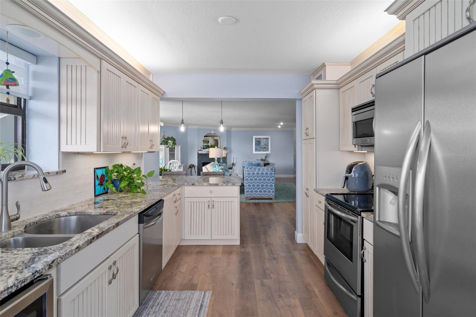 Image 18 of 72 For 1660 Gulf Boulevard 706