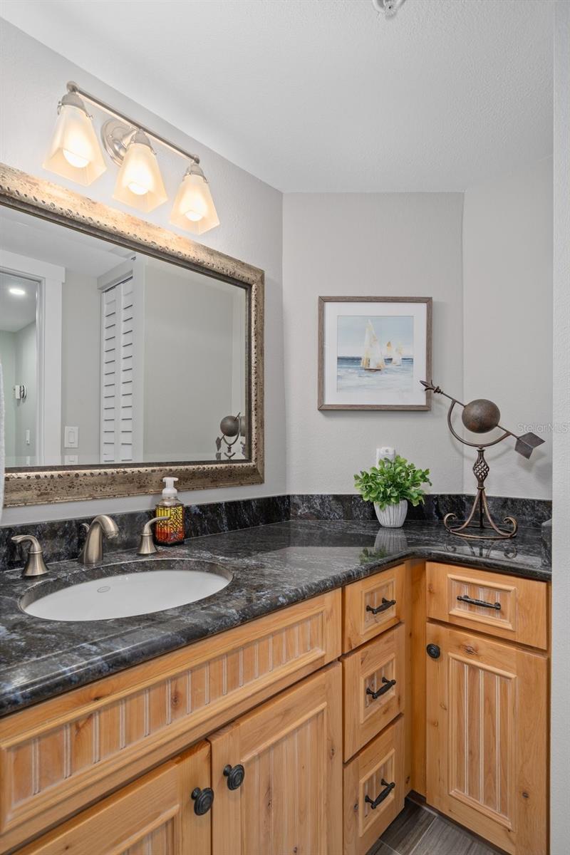 Image 27 of 72 For 1660 Gulf Boulevard 706