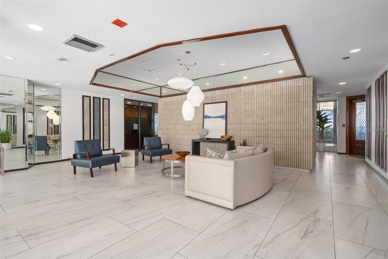 Image 53 of 72 For 1660 Gulf Boulevard 706