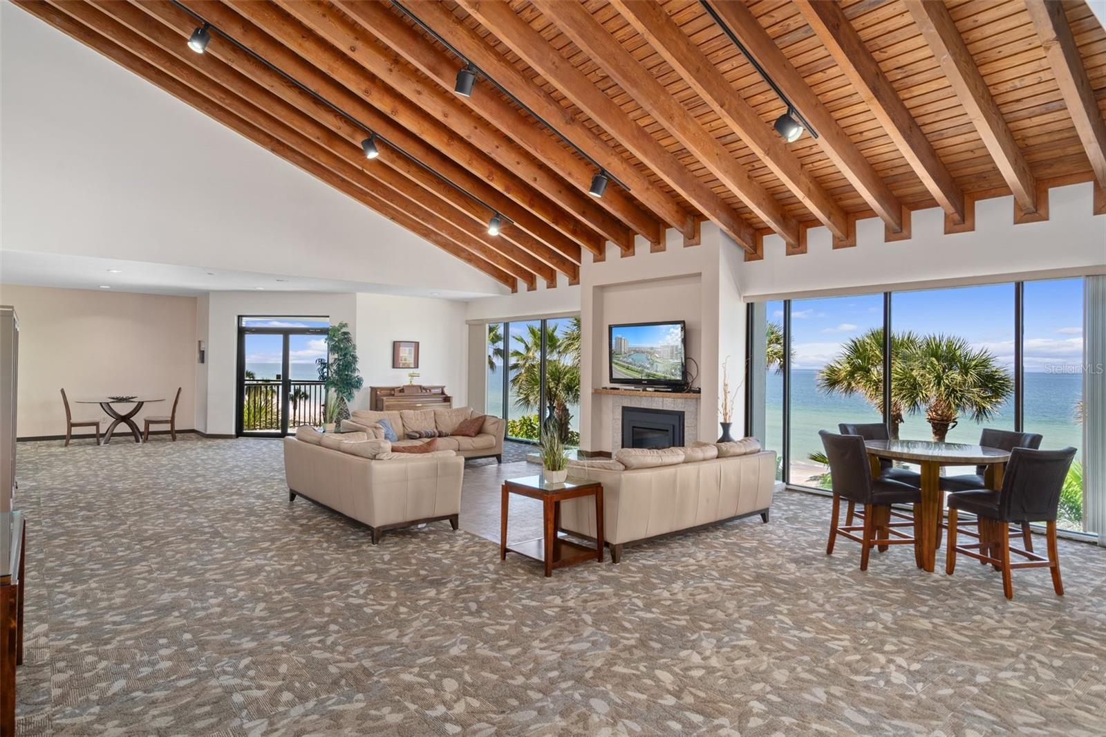 Image 61 of 72 For 1660 Gulf Boulevard 706