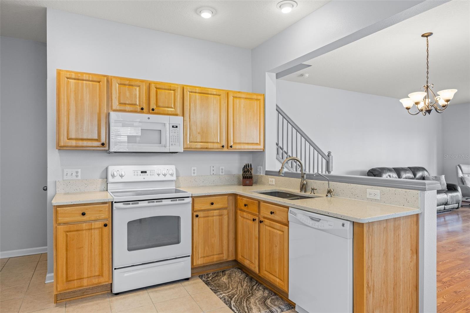 Image 11 of 40 For 4921 Pond Ridge Drive