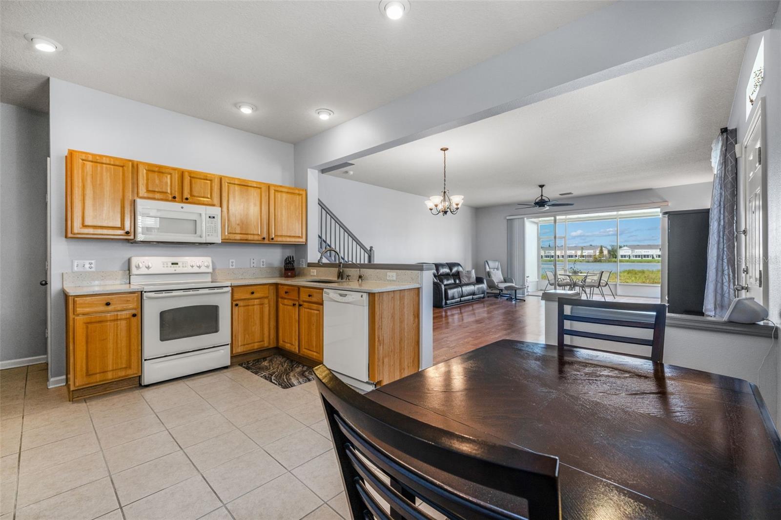 Image 13 of 40 For 4921 Pond Ridge Drive