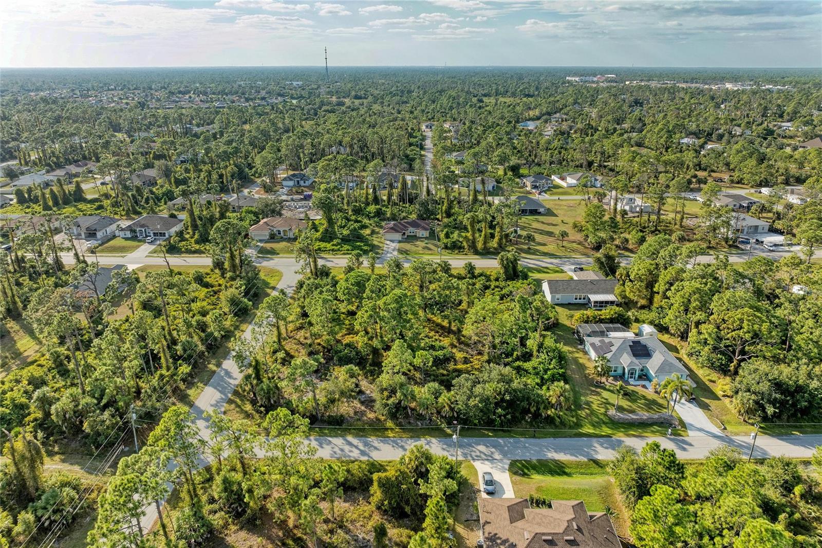 Image 11 of 60 For 1139166907, 1139166908 Gascom Street