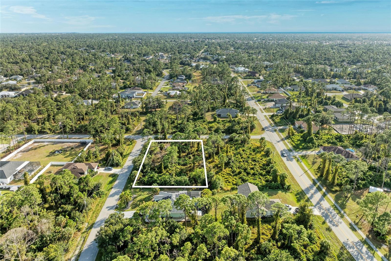 Image 13 of 60 For 1139166907, 1139166908 Gascom Street