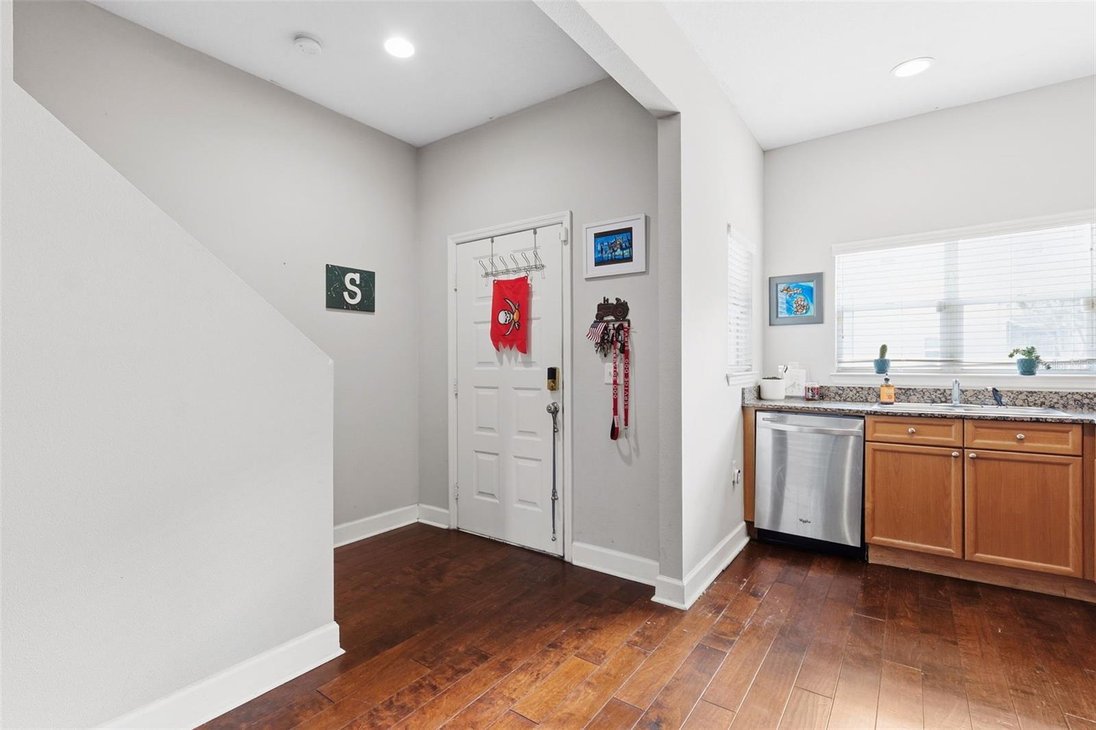 Image 14 of 42 For 4713 Jennings Bay Court