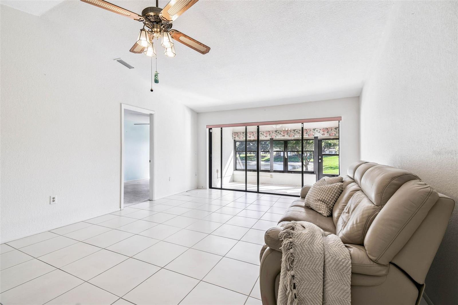 Image 10 of 71 For 7916 Radcliffe Circle