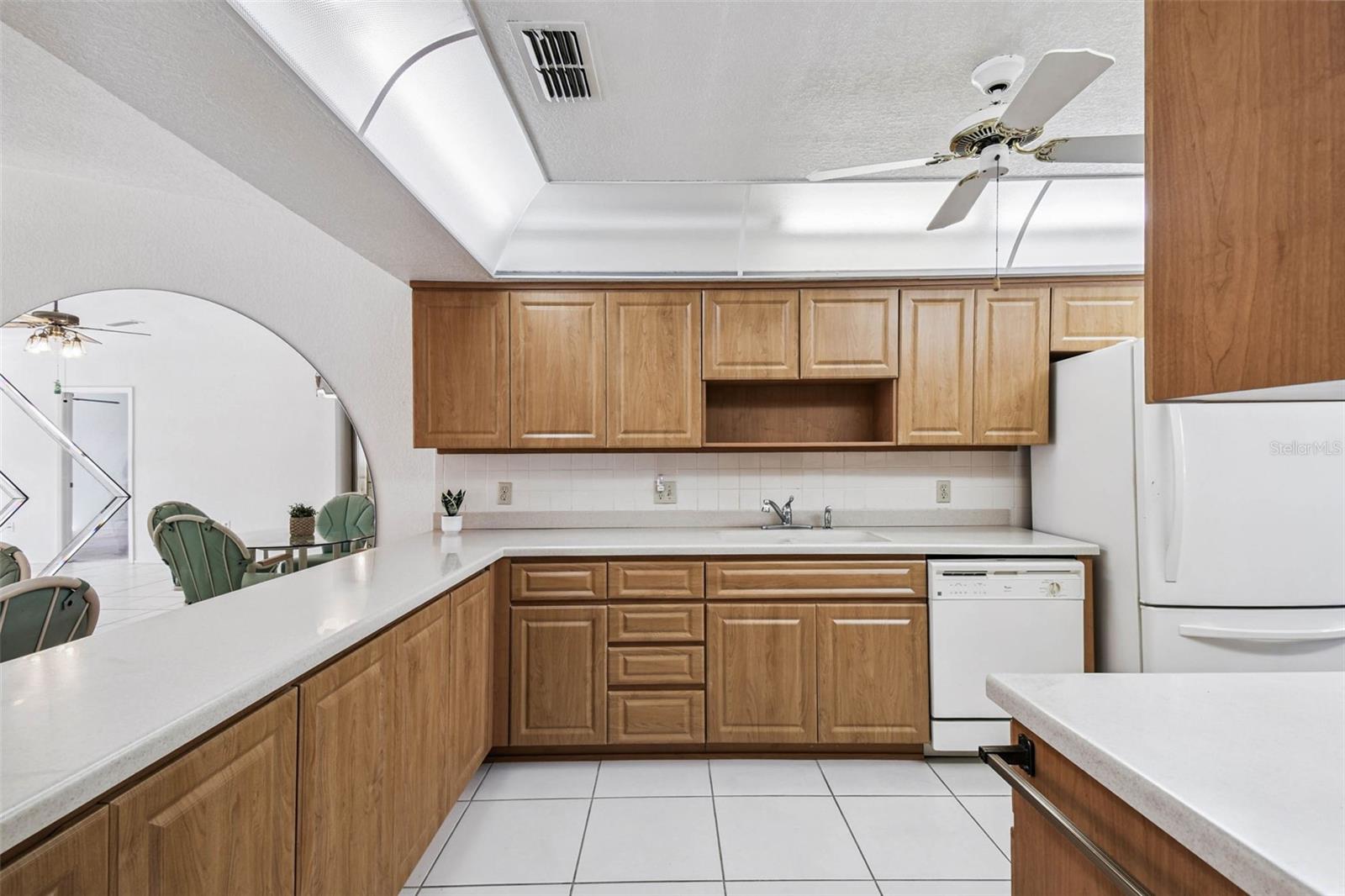 Image 16 of 71 For 7916 Radcliffe Circle