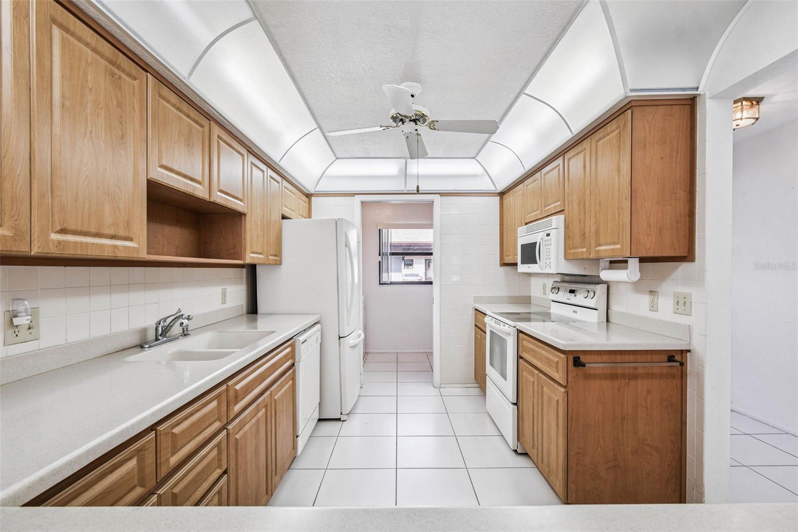 Image 18 of 71 For 7916 Radcliffe Circle