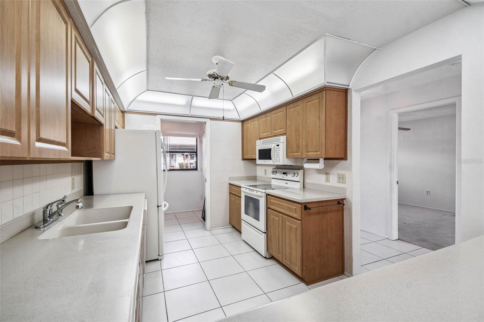 Image 19 of 71 For 7916 Radcliffe Circle