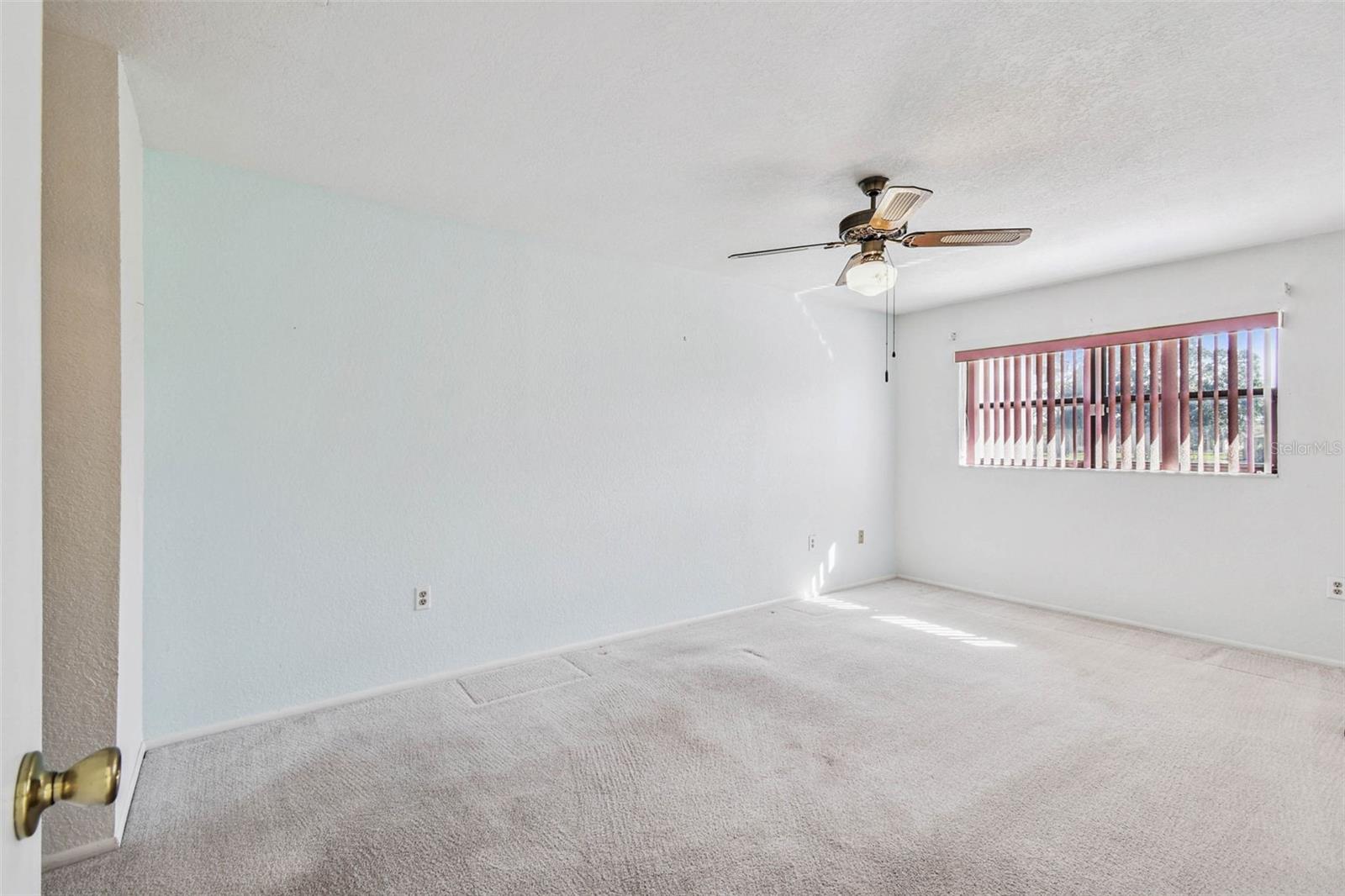 Image 28 of 71 For 7916 Radcliffe Circle