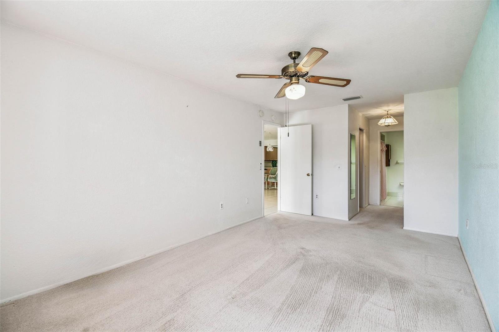 Image 29 of 71 For 7916 Radcliffe Circle