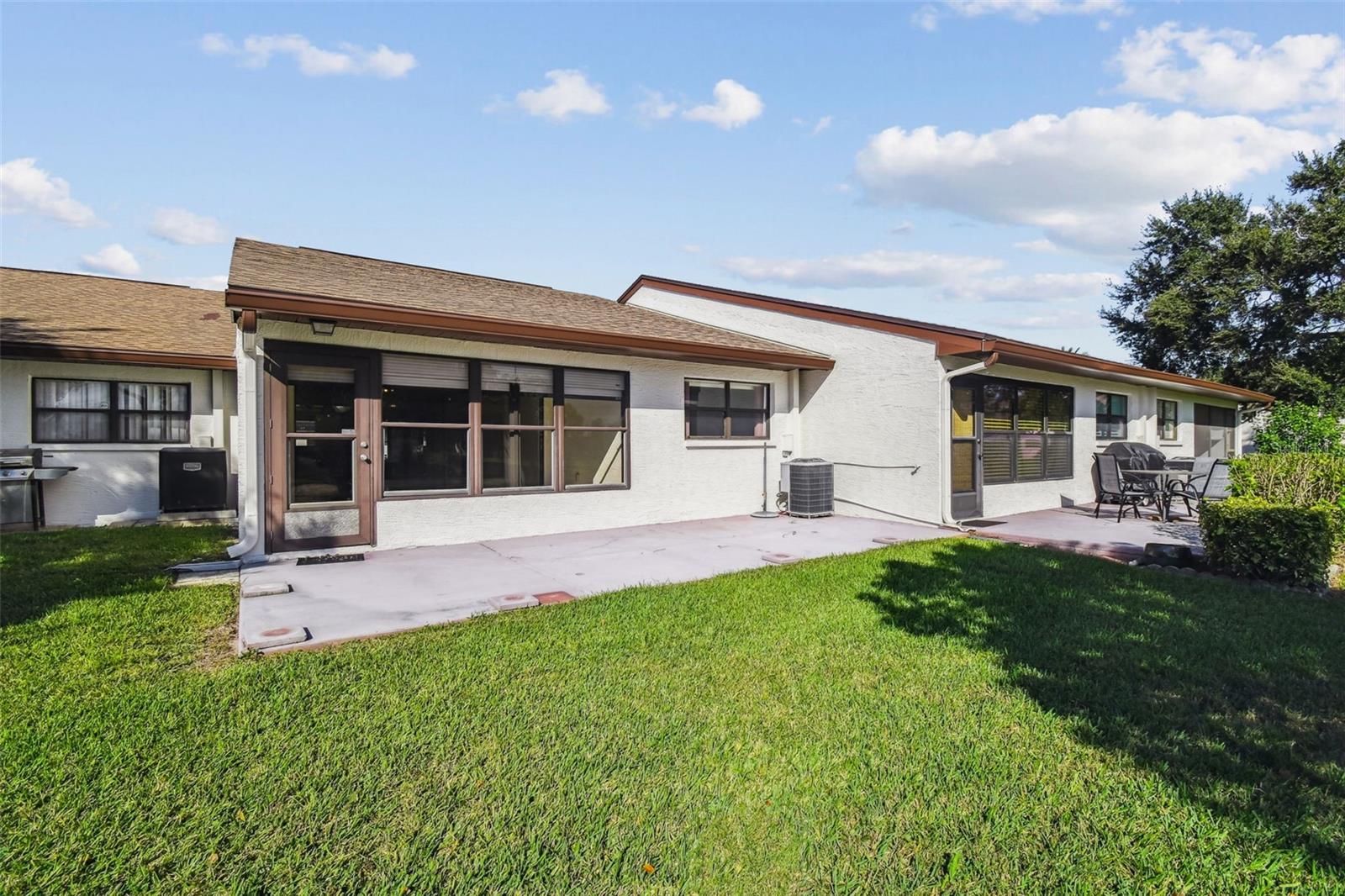 Image 43 of 71 For 7916 Radcliffe Circle