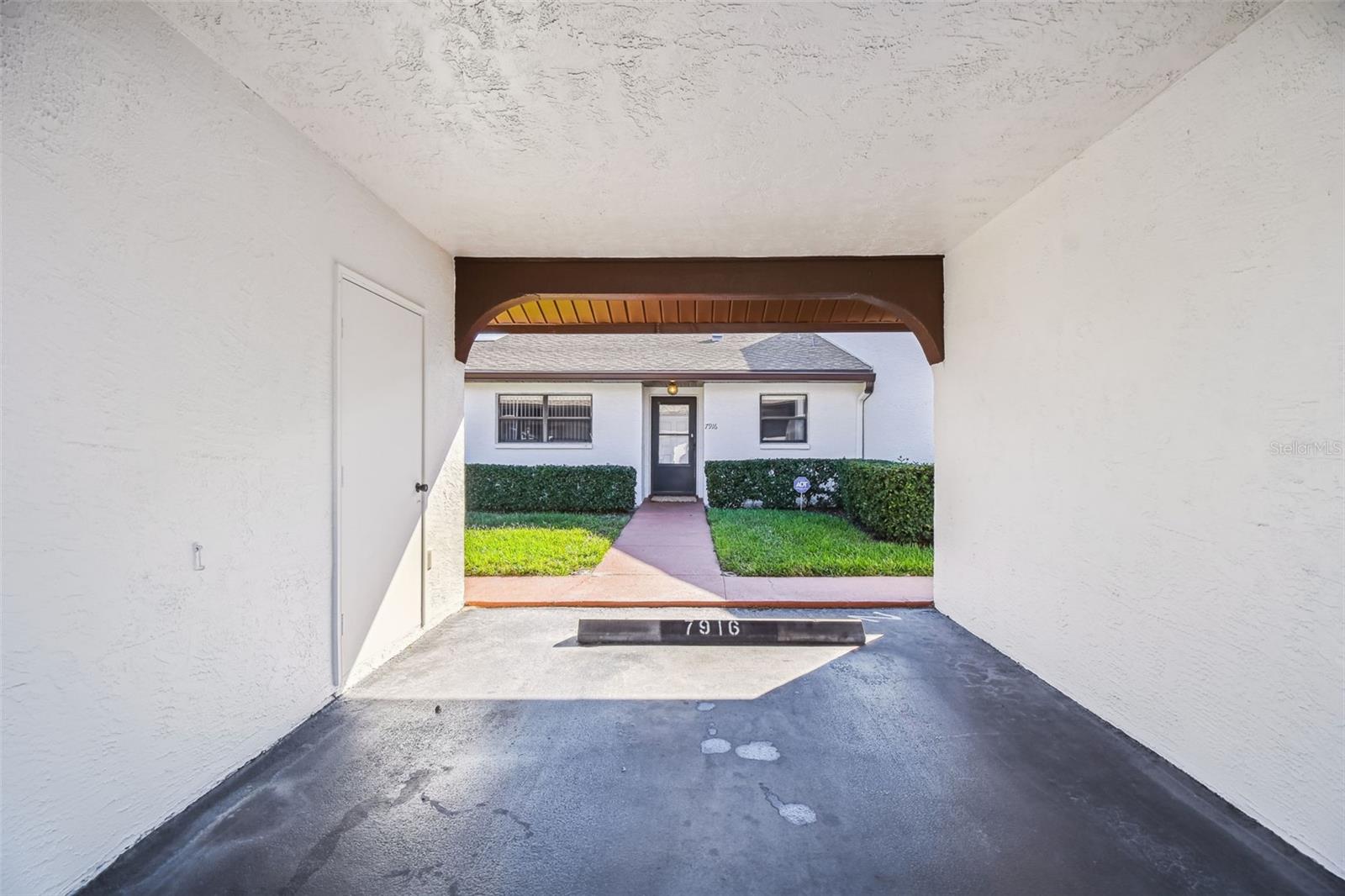 Image 47 of 71 For 7916 Radcliffe Circle