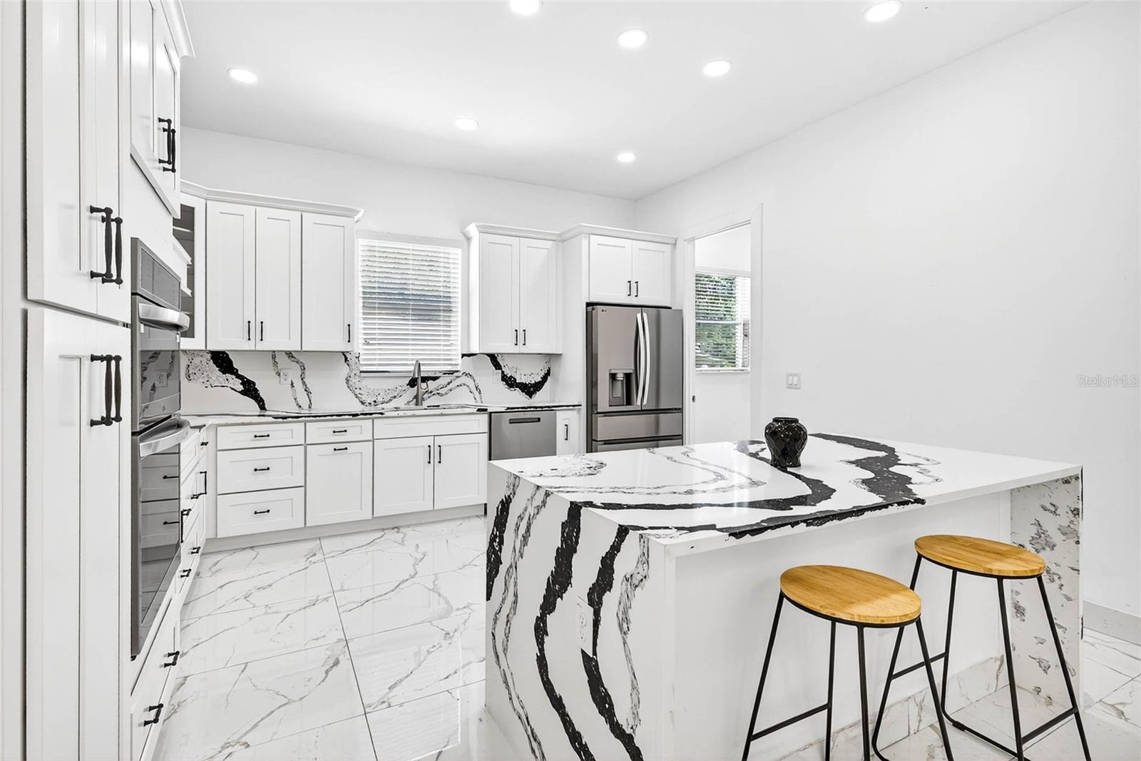 Image 29 of 54 For 216 Glen Arven Avenue